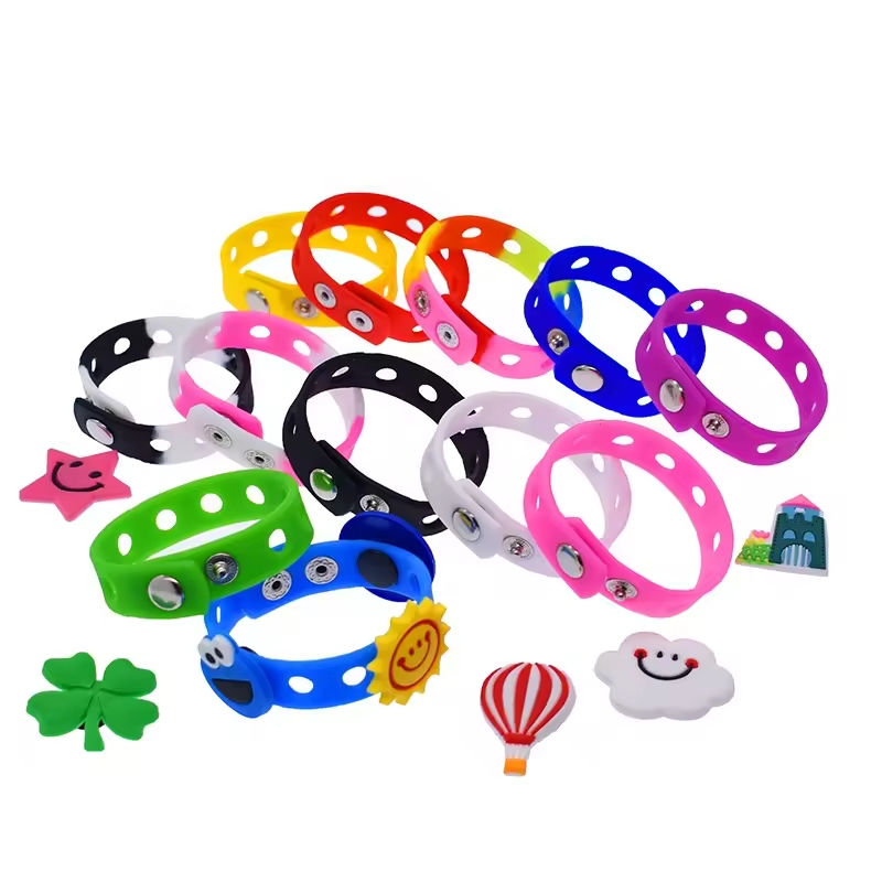 Adjustable 21cm & 18cm Colorful Astrid 2D Shoe Charm Children's Unisex Silicone Wristband Bracelet Wholesale DIY Soft